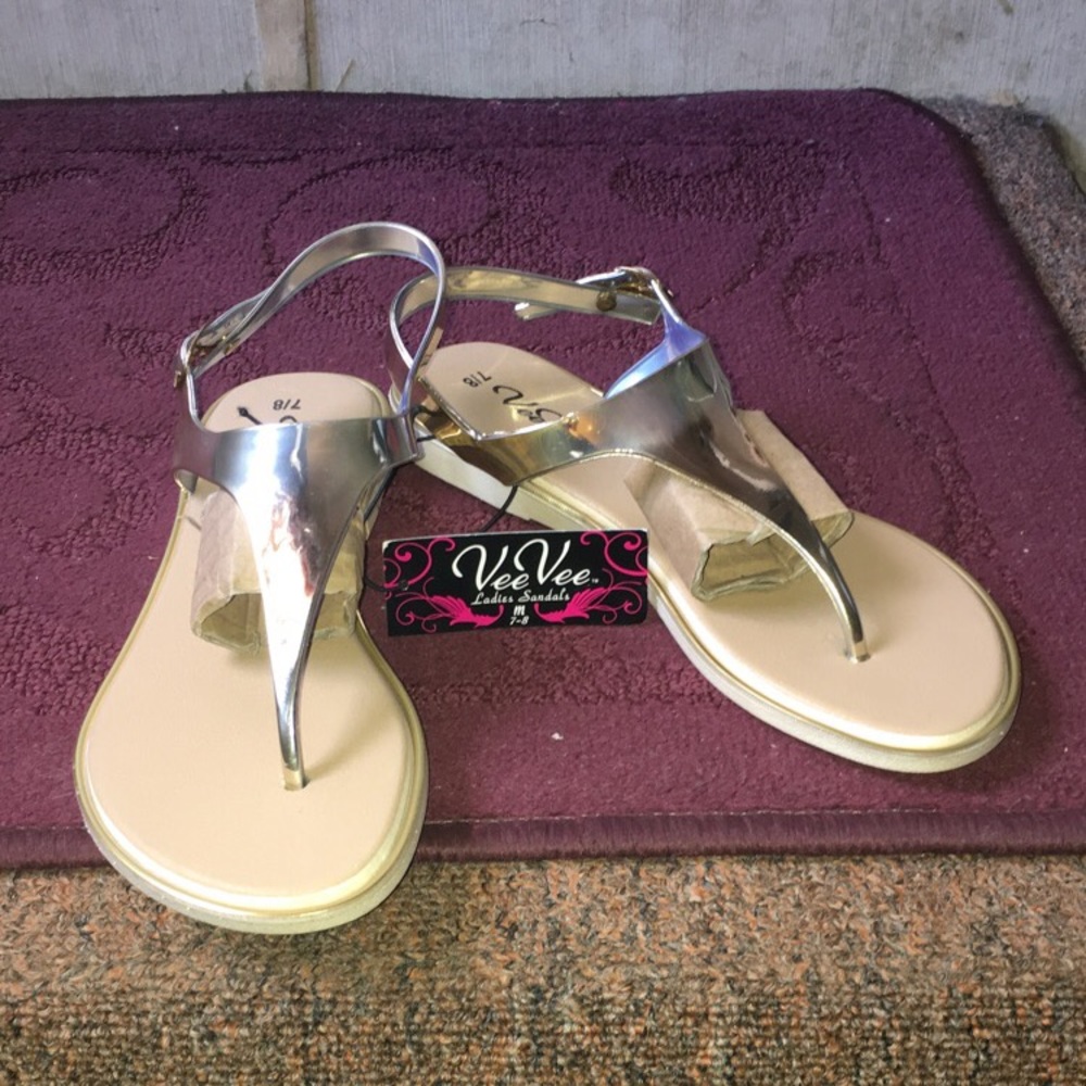 ☀️VeeVee Gold Sandals